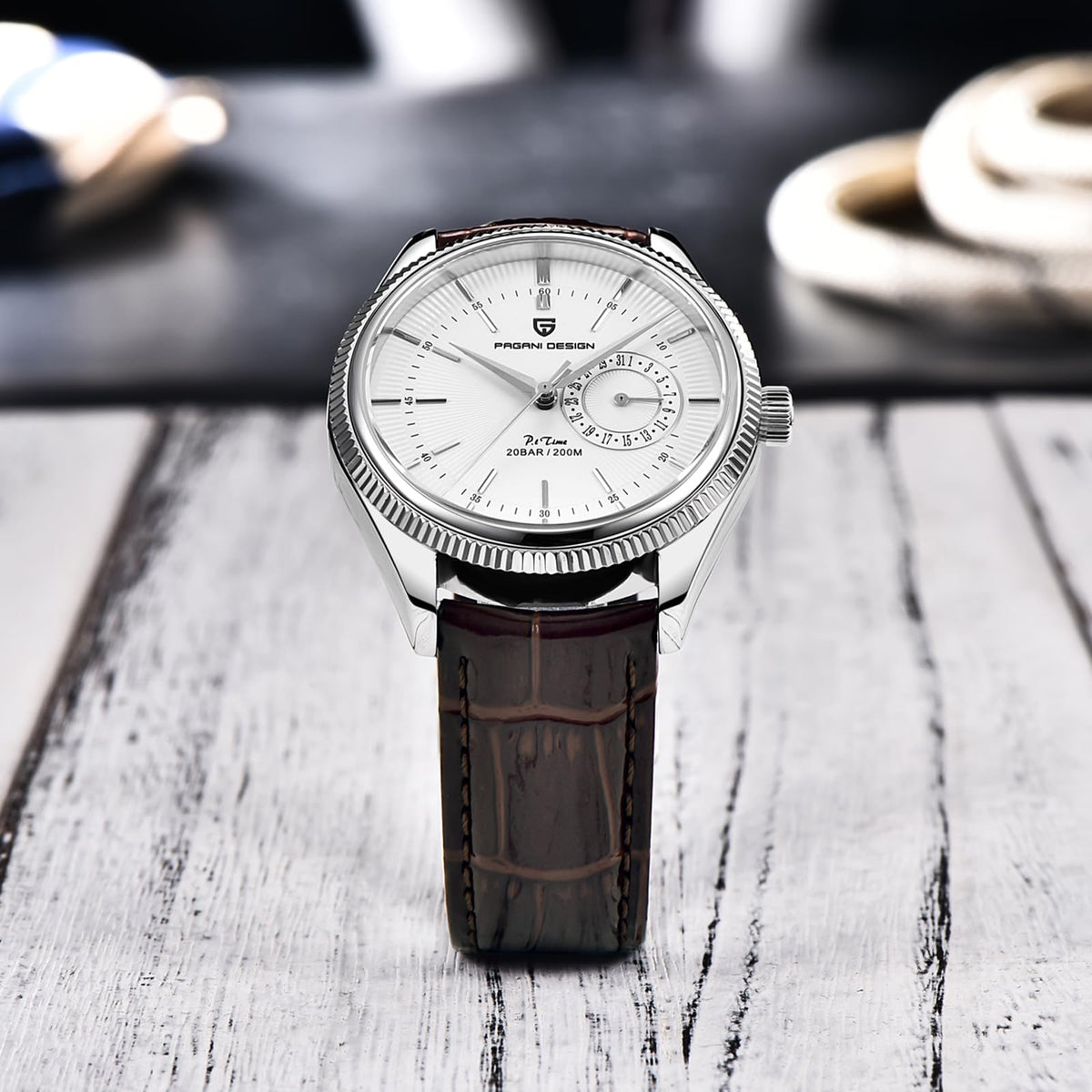 40mm Stainless Steel Quartz Wristwatch with Date Display D105